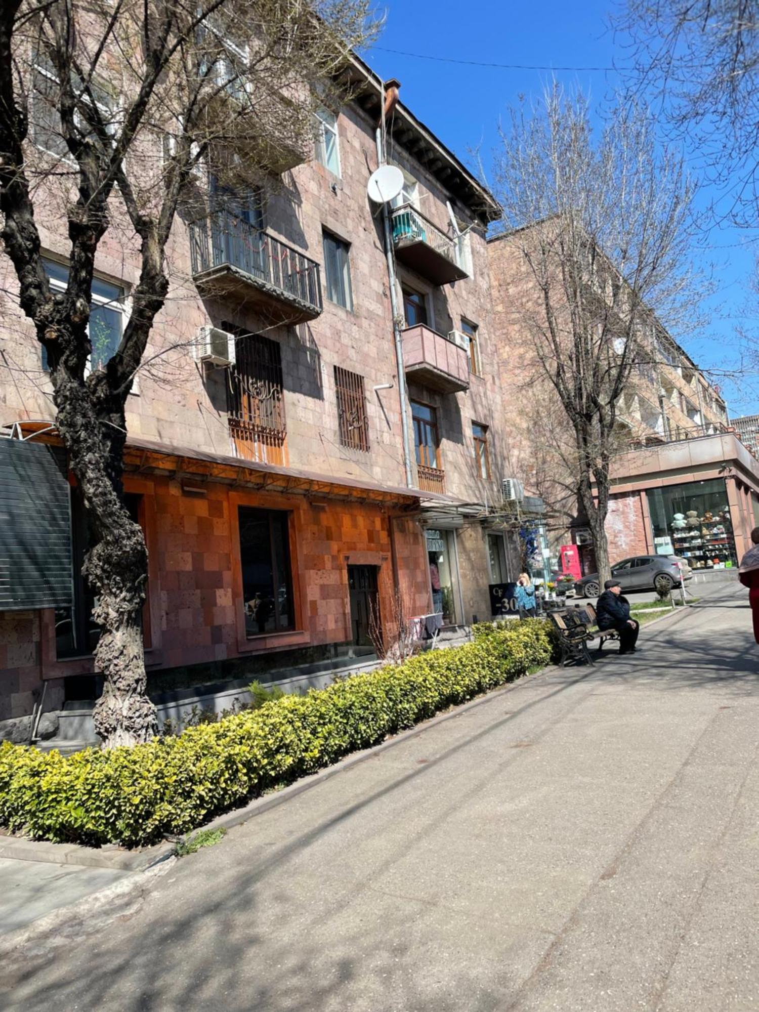 Komitas Apartement Γιερεβάν Εξωτερικό φωτογραφία